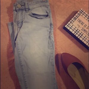 Jegging washed out skinny jeans